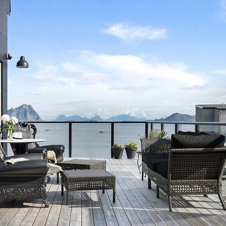 Nydelig Moderne Villa Med Fantastisk Beliggenhet. Kabelvåg Extérieur photo