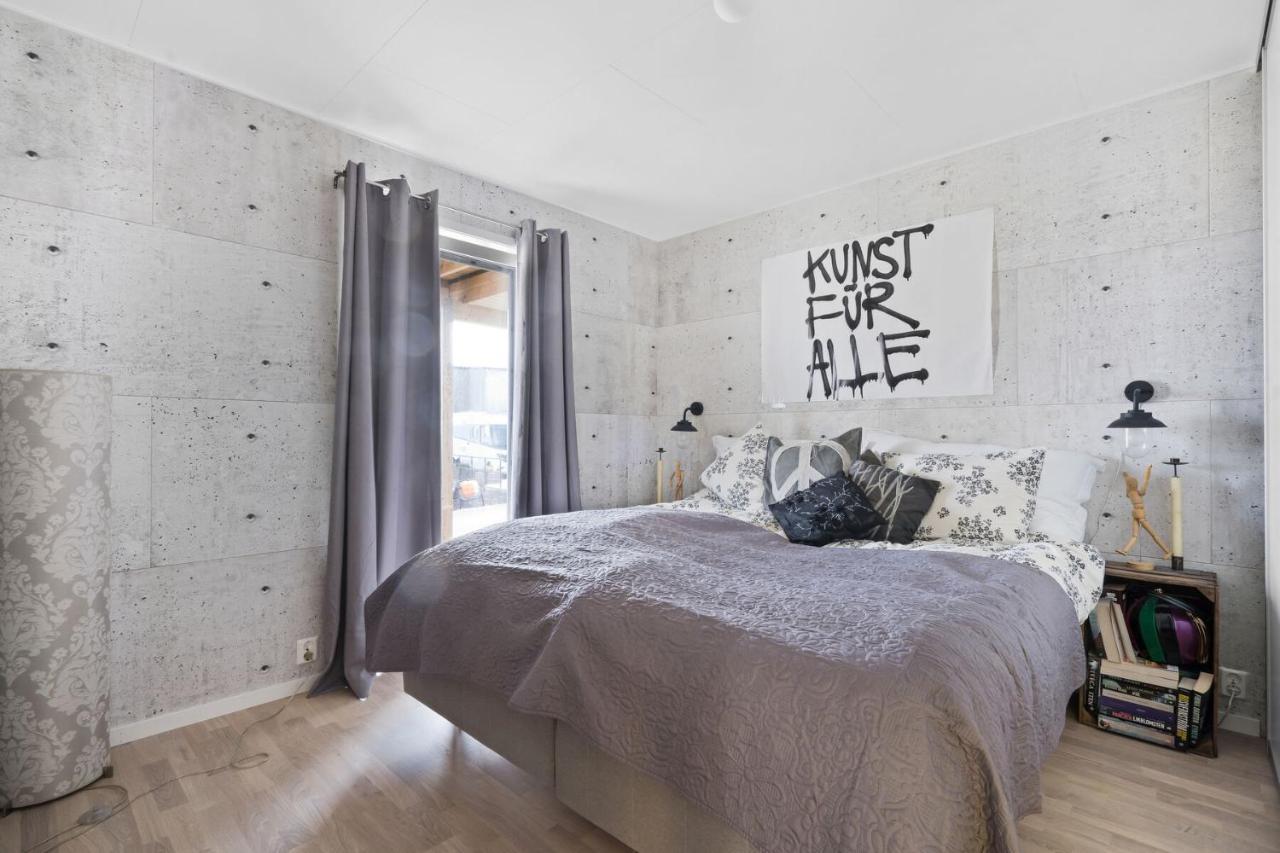 Nydelig Moderne Villa Med Fantastisk Beliggenhet. Kabelvåg Extérieur photo
